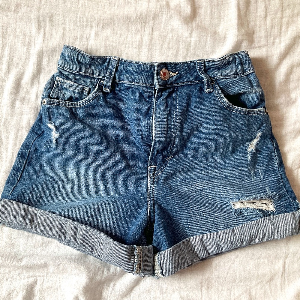Denim shorts color navy blue size 9-10